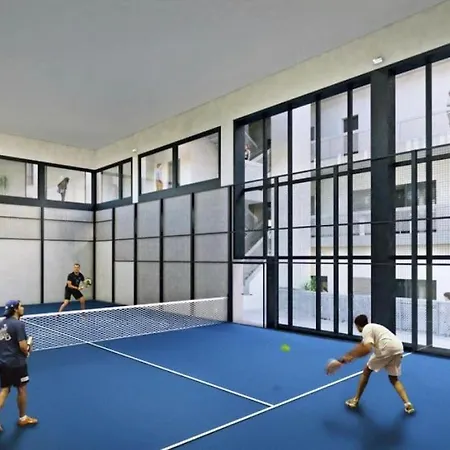 Historical Center Flat With Pool, Tennis & Parking Apartment *